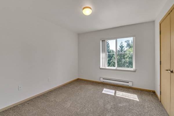 $1,473 / 1br - 600ft2 - Clubhouse, Cable Ready, Public Transportation (13510 SE 272nd St, Kent, WA)63814837684739124