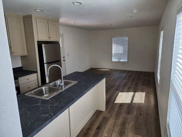 $1,100 / 2br - GORGEOUS, BRAND NEW 2024 HOME IN A 55+ RETIREMENT COMMUNITY!  $1,100 (TUCSON)63674860491777121