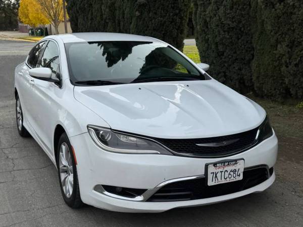 2015 Chrysler 200 - CLEAN TITLE*EXTRA CLEAN**WELL MAINTAINED**RELIABLE 1