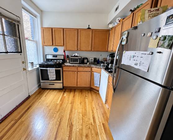 Lincoln Square Gem! Affordable and Spacious! 1