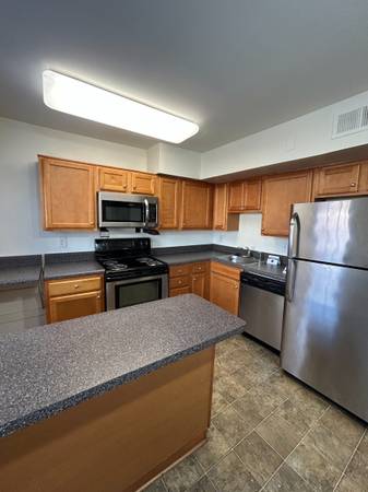 $1.909 / 3 habitaciones - 1080 pies² - Bienvenido a casa (Hampton, VA)63169843769987121