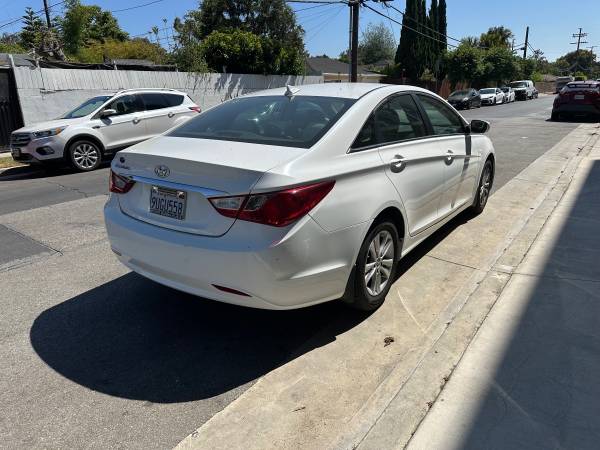 2013 Hyundai Sonata GLS, bajo kilometraje 109k, funciona excelente - $5.999 (Los Ángeles)63470772899969124