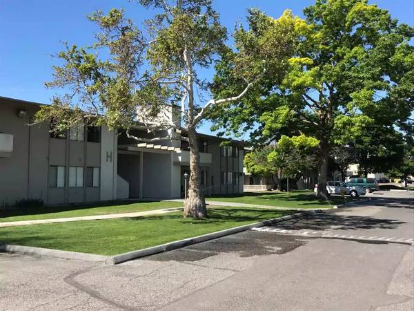 $1,450 / 2br - 1086ft2 - ¡1086 pies cuadrados de 2 habitaciones / 2 baños! ¡Nuestras hermosas vistas no te decepcionarán! (Kennewick - A 7 minutos del Museo REACH)63689881401985124