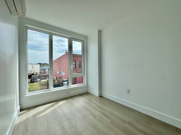 $3,200 / 1br - Bushwick - Large luxurious 1 Bedroom - In unit W/D - Gym - No fee!! (Bushwick)63788714955521123