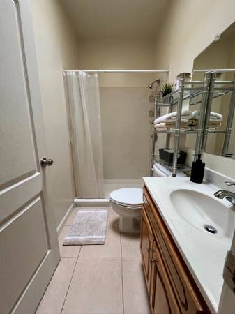 $1,400 / 130ft2 - Bright Fully Furnished Room w/ Private Bath – Near BART & Transit (ingleside / SFSU / CCSF)63834319756547124
