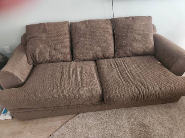 Free couch 1