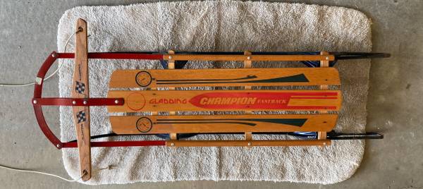 VINTAGE GLADDING CHAMPION FASTBACK SLED 1