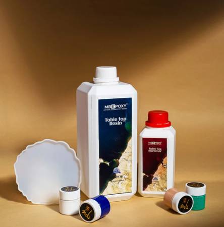 How to Achieve a Glass-Like Finish with Artists Resin 1