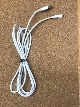 Lightning to USB Cable (XL) 1
