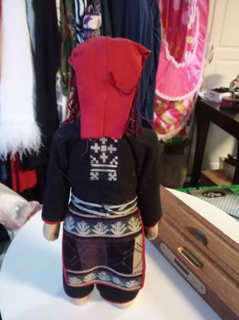 VINTAGE ASIAN WOODEN DOLL - $15 (brentwood / oakley)63471475353347123
