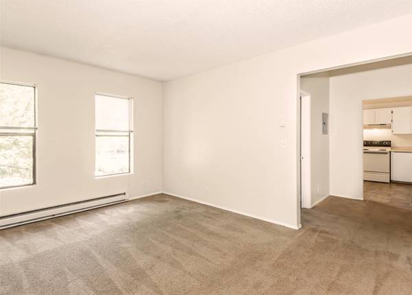 $1,099 / 1br - Historic 1B Apartment with High Ceilings, Spacious Baths - Portland (Goose Hollow on 14th)63956354003330121