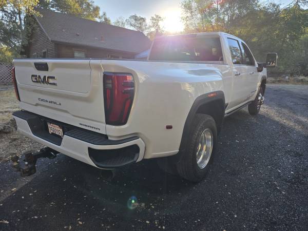 2025 GMC Sierra 3500HD Ultimate 4X4 - $110,000 (Dublín / Pleasanton / Livermore)63499104045825122