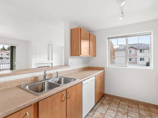 $2,195 / 3br - 1194ft2 - Your new home awaits at Progress Terrace! (Progress Ridge)63820824105857123