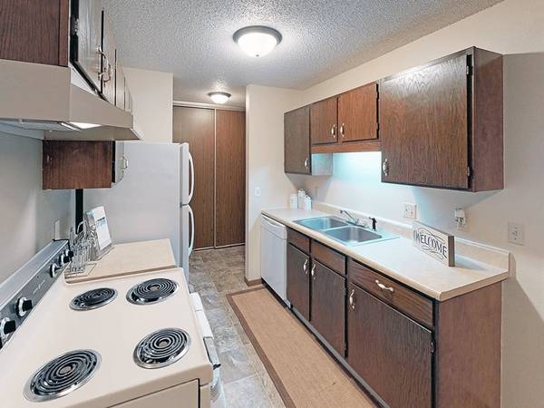 $805 / 1br - 800ft2 - Bike Racks, Disability Access, Pantry (Close to shopping and restaurants.)63988649069826122
