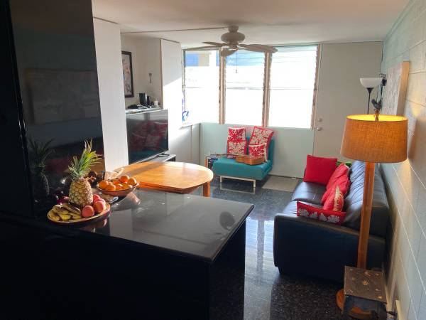 $2,350 / 1br - 528ft2 - Beachfront Oahu Paradise for rent (Makaha Hawaii)63834315601153121