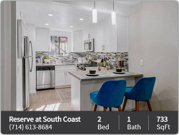 2 bed / 1 bath. Refreshing resort style pool! 1