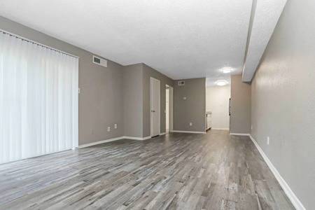 $1,000 / 1br - 760ft2 - Mini Blinds, Swimming Pool, Spacious Floor Plans (7526 Hunnicut Rd, Dallas, TX)63867601479425123