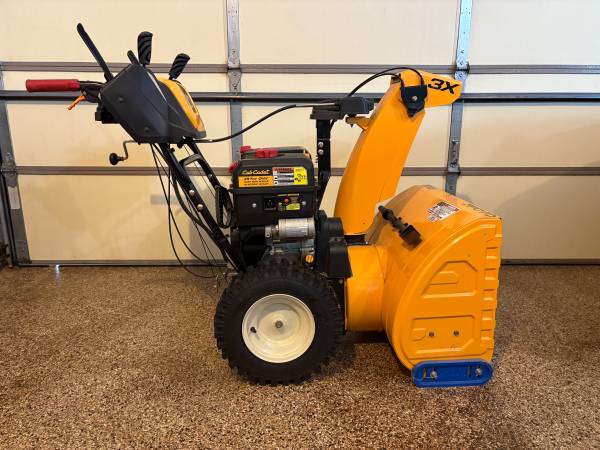 2021 Cub Cadet 3X Stage Snow Blower. 1