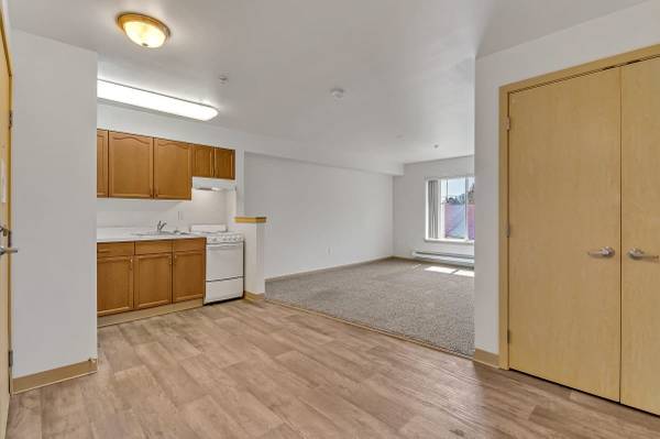 $2,121 / 2br - 842ft2 - Laundry Facilities, Fitness Center, Wheelchair Access (13510 SE 272nd St, Kent, WA)63845962789635120