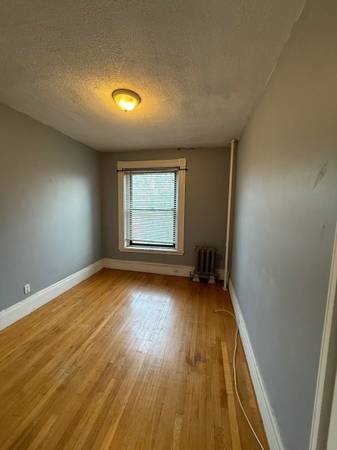 $1,252 / 1br - Habitación en alquiler (Back Bay)63828557417987123