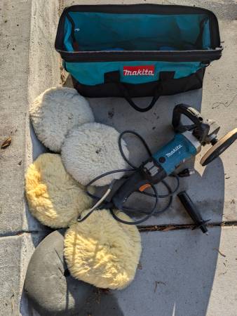 Makita Polisher/Buffer 1