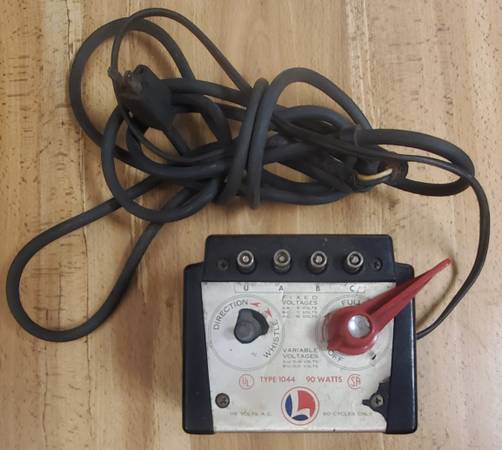 Vintage Lionel Type 1044 Transformer with OB. UNTESTED 1