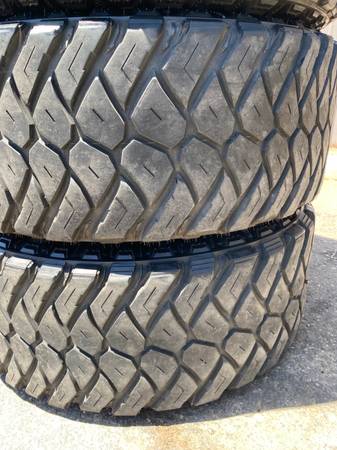 New ~ 20x10 Ultra 8x6.5 Rims Dodge / Chevy 8 Lug & 35 Maxxis MT Tires - $1,55063471458563969123