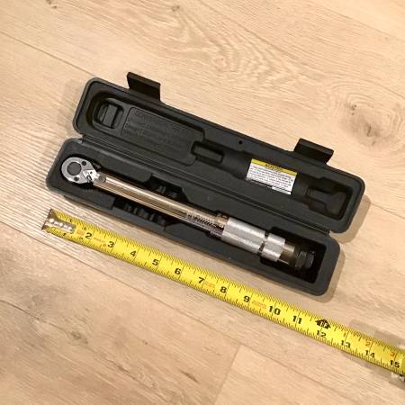 Click type 1/4 Inch drive Torque Wrench 1 1