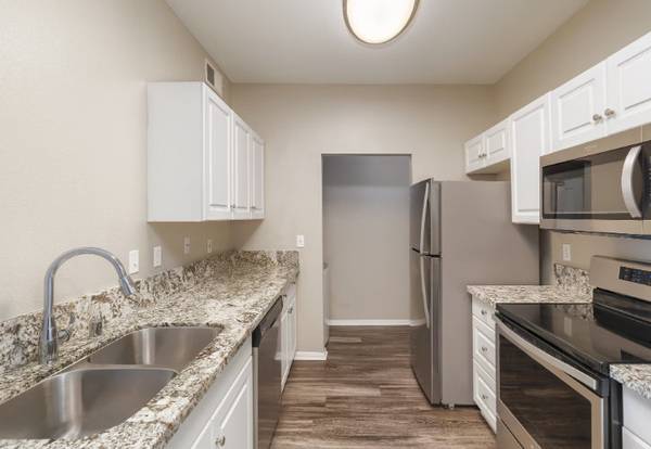 $2,947 / 1br - 622ft2 - Dog Park, Expansive 9ft. Ceilings, Central Heat & Air (University City)63865481741569121