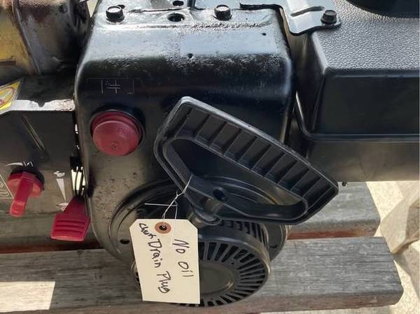 8HP Tecumseh snow engine 1