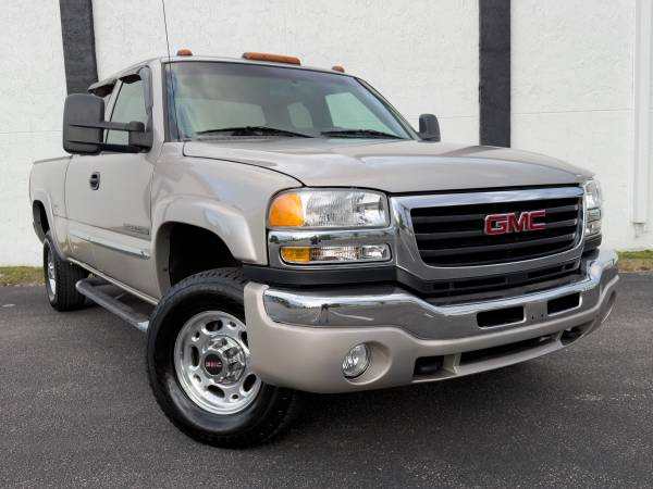 2004 GMC Sierra 2500HD SLT