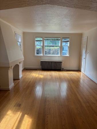 $1,695 / 1br - One bedroom in 6 unit building (capitol hill)63838112433667121