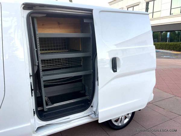 2017 Nissan NV200 SV 4dr - Photo 15