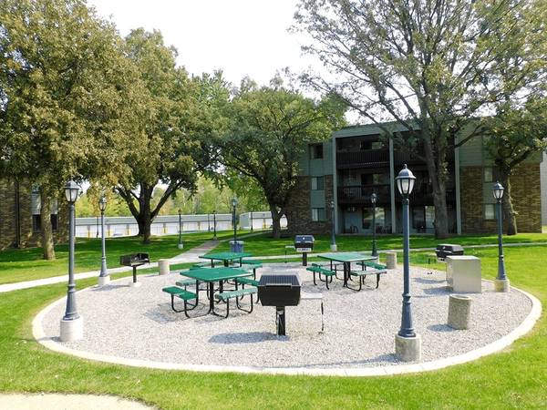 $940 / 1 hab - 783 pies² - Cómodo de 1 hab – Oaks at Bentonshire, MN (#108 - 1540 East Highway 23, St. Cloud, MN)63988650784515120
