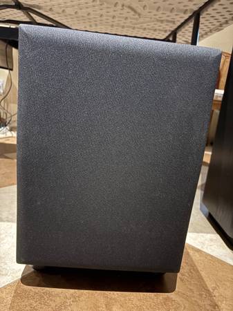 JBL POWERED SUBWOOFER 1