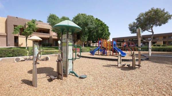 $1,150 / 1br - 470ft2 - Step into Serenity: Avalon Hills, Your New Home with Lush Landscapes a64024999014657121