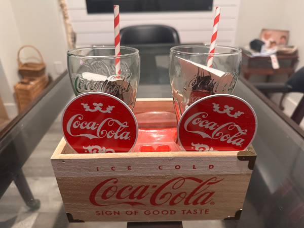 Coca-Cola drinkware set 1