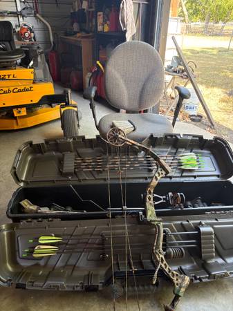 Bow Tech left hand bow 1