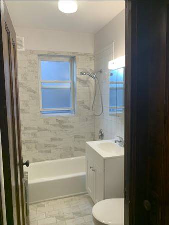 $1,995 / 2br - 1400ft2 - NEAR THE BLUE LINE "el"* KENNEDY & MORE* DISHWASHER*NEWER LOOKS (AVONDALE)64041476120963123