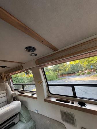 2006 Ford E350 Super Duty - Photo 15