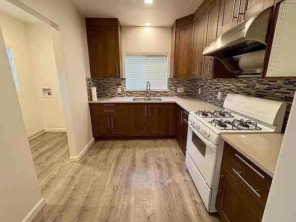 $820 / 2br - 1140ft2 - Update 2 bed 1 bath home ! (Sacramento, CA)64043494281217124