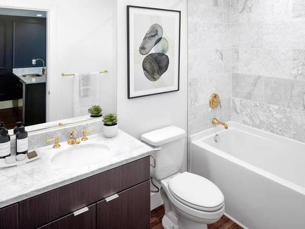 $1,694 / 1br - 421ft2 - 3cm Carrera Marble Countertops, Smart Thermostat (NW Portland)63914972141955124