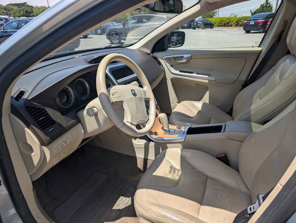 2010 Volvo XC60 T6 AWD - $7,000 (millbrae)63624232906241122