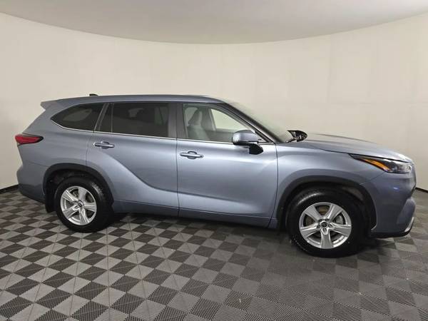 2023 Toyota HighlanderLE Sport Utility 4D - $34977.00 (Anchorage)63470605068931123