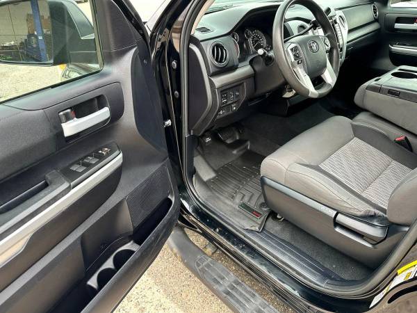 2014 Toyota Tundra CrewMax - Photo 9