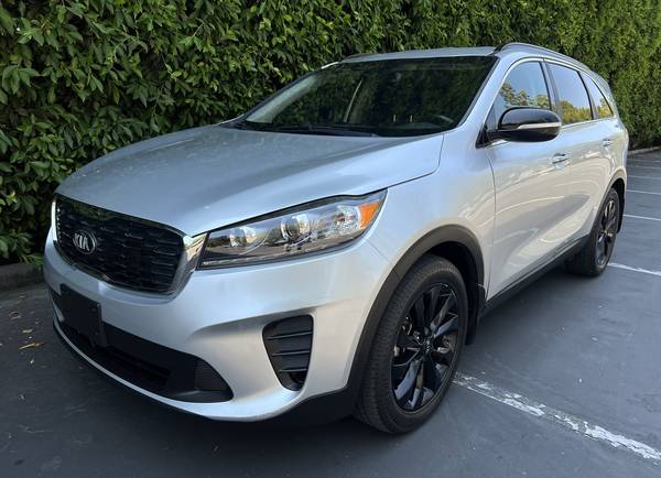 2019 Kia Sorento S V6 -  3rd row seats - $13,80063624631876099120