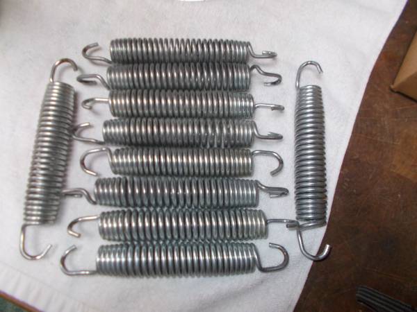 A heavy duty spring 1