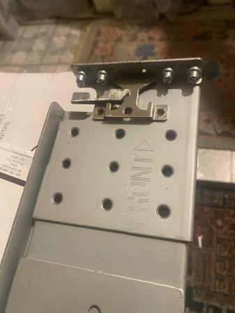 Heavy duty server rails - $40 (NE)63470990486273122