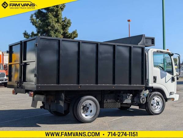 2021 Isuzu NPR 12FT - Photo 9