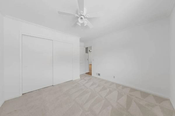 $1,040 / 2br - Move-In Ready Northside Duplex - Updated Kitchen - A/C - Private Yard (san jose north)63799516634755122